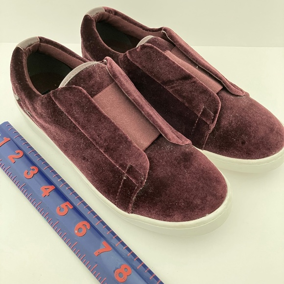 Donna Karan New York Burgundy Velour / Velvet Slip On Sneakers Size 7 F3101154 - Picture 12 of 13